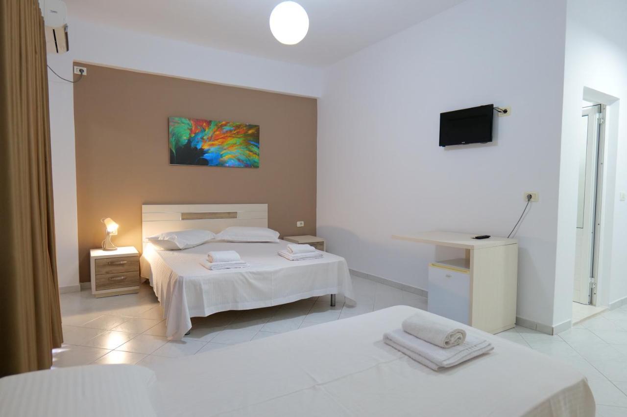 Saranda Inn Rooms & Apartments Luaran gambar